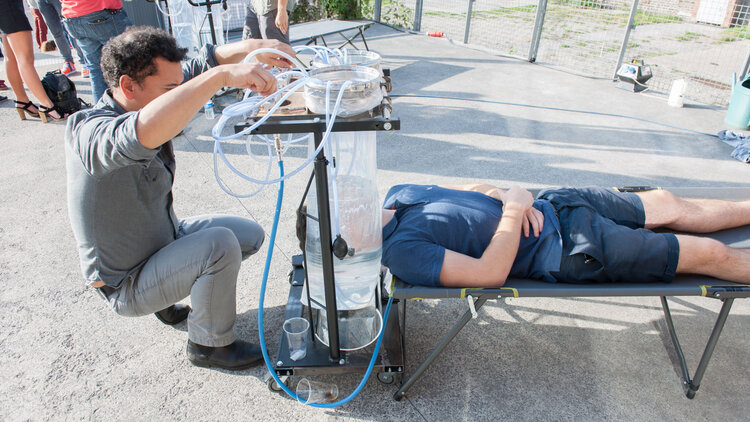 Massage sonore - Massage aquatique Photographie : © Pidz